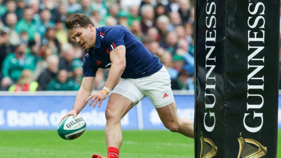 France superstar Dupont extends Toulouse deal