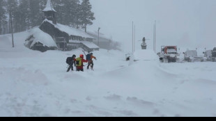 Nueve esquiadores est&aacute;n desaparecidos tras una avalancha en California