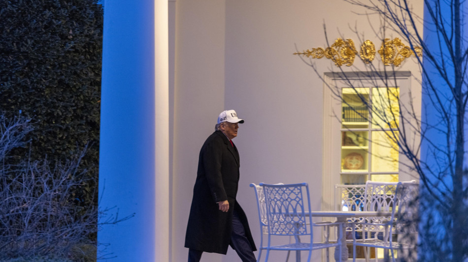 Trump, 'uccisioni in Iran si sono fermate, nessun piano di esecuzioni'