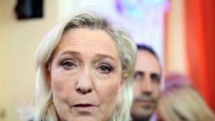 Le Pen volta aos tribunais na Fran&ccedil;a com a mente na elei&ccedil;&atilde;o presidencial de 2027