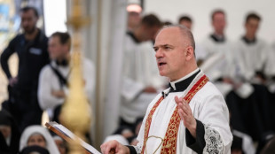 El Vaticano expresa su "profundo dolor" por consagraci&oacute;n no autorizada de obispos