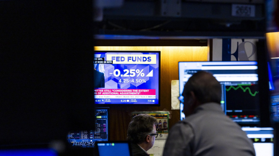 Borsa: l'Europa migliora con le trimestrali e aspetta la Fed