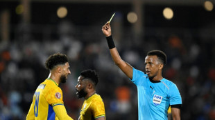 &Aacute;rbitro somali barrado pelos EUA apitar&aacute; na Supercopa da Uefa