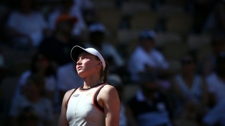 Roland-Garros: Rybakina reste &agrave; quai, Zverev et Djokovic voguent vers le troisi&egrave;me tour