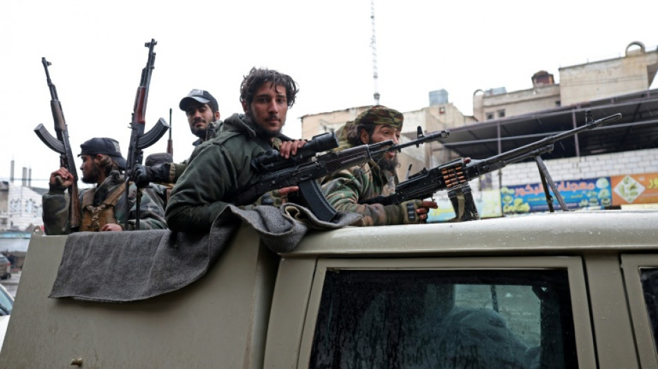 Beobachter: Kurdische K&auml;mpfer ziehen sich von gr&ouml;&szlig;tem &Ouml;lfeld Syriens zur&uuml;ck