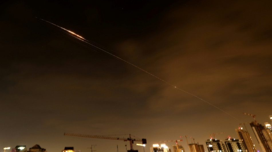 Israel lanza oleada de ataques contra Teher&aacute;n e Ir&aacute;n amenaza la infraestructura del Golfo