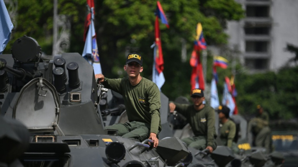 État d'urgence, fêtes de Noël et marine américaine: le Venezuela en "pré-guerre" 