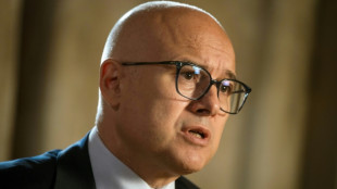 S&eacute;rvia est&aacute; disposta a assumir 'compromissos' sobre Kosovo, garante seu premi&ecirc; &agrave; AFP